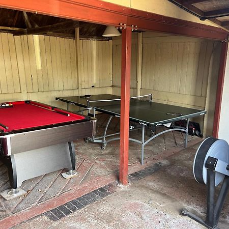 Stunning 3 Bedroom 3 Bath Self Catering Cottage Nr Stonehenge, Longleat, Avebury And Bath - Great Local Village Pub Pewsey Eksteriør bilde