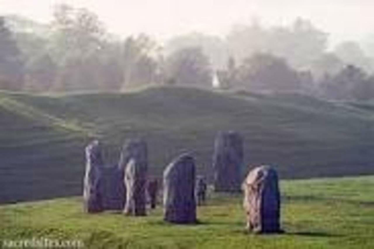 Stunning 3 Bedroom 3 Bath Self Catering Cottage Nr Stonehenge, Longleat, Avebury And Bath - Great Local Village Pub Pewsey Eksteriør bilde
